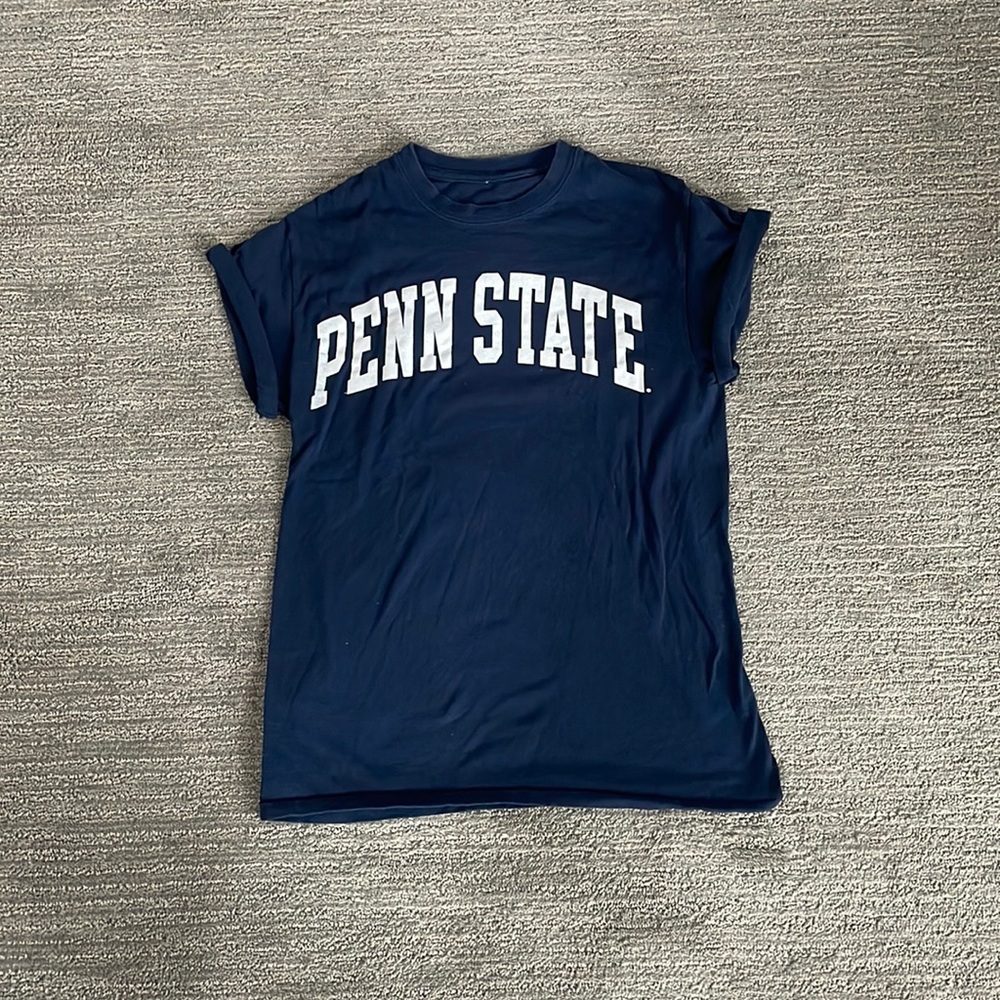 mens penn state tshirt— SOLD